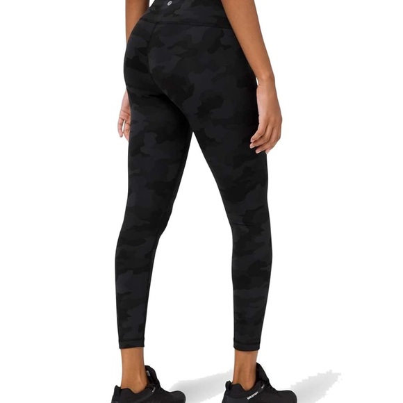 lululemon athletica Black Camouflage Leggings - Picture 1 of 9